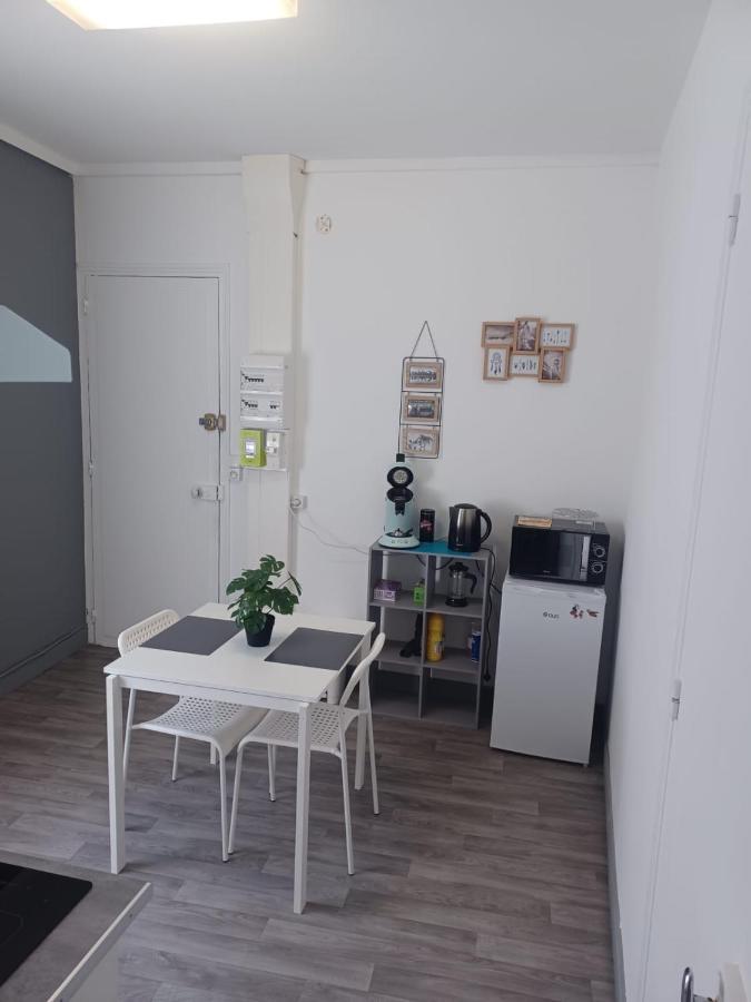 Le Carnot Proche Gare Et Iut Chez Adrien Apartment Saint-Quentin  Ngoại thất bức ảnh